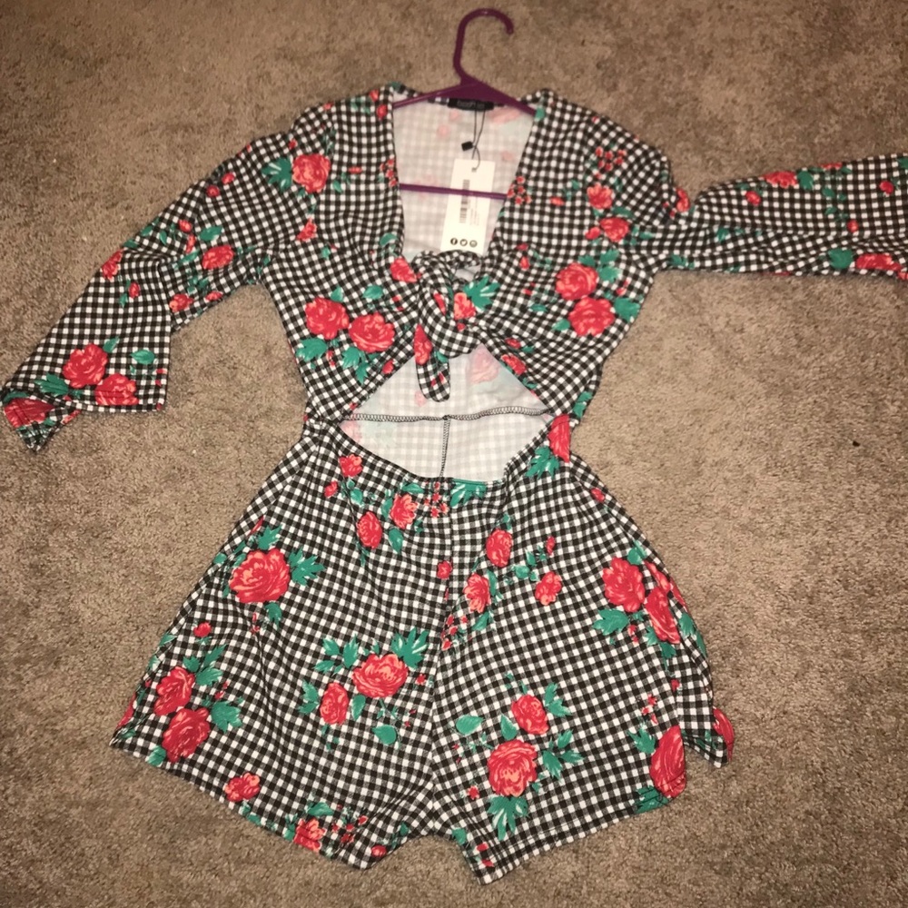 BOOHOO ROMPER